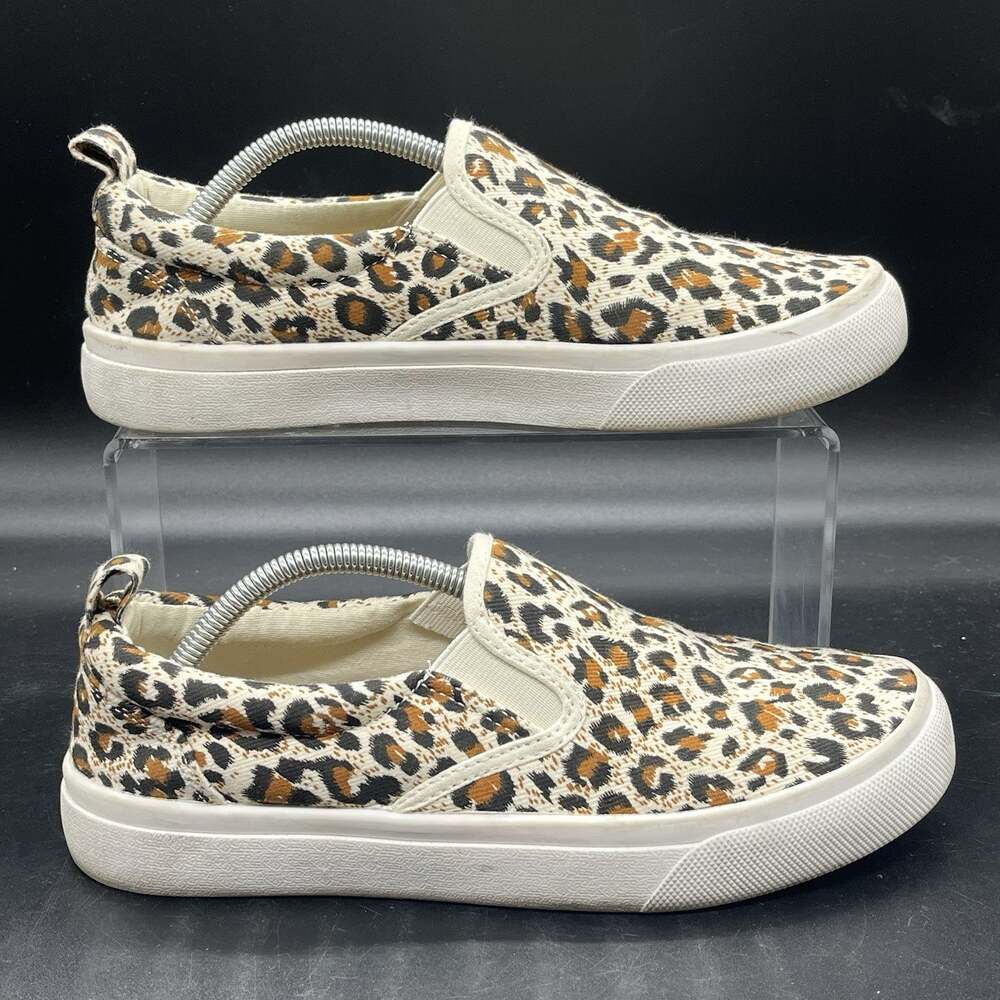 Maurices kate slip on sneaker womens 8 casual comfort animal print 216772